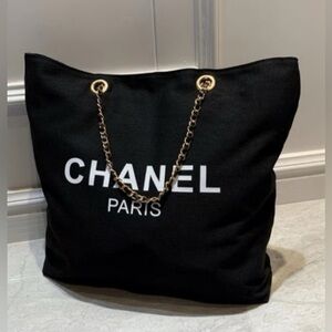 CC Black and White Logo Tote GWP - New